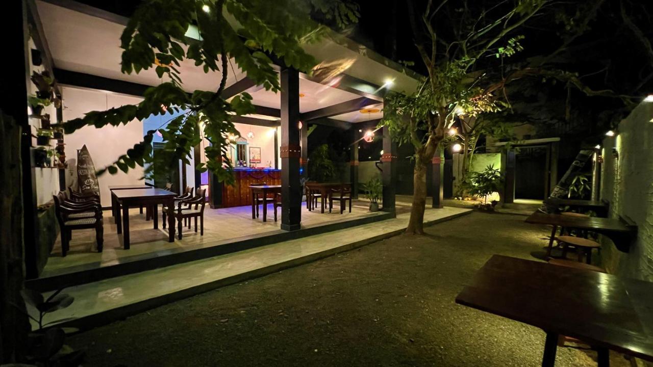Sea Pink Residence Bentota Exteriér fotografie